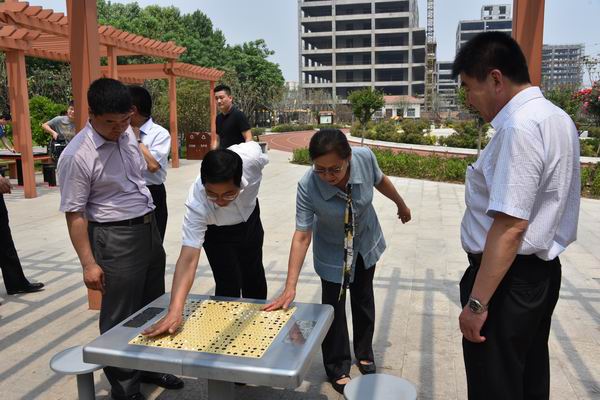 實(shí)地查看體育運(yùn)動設(shè)施