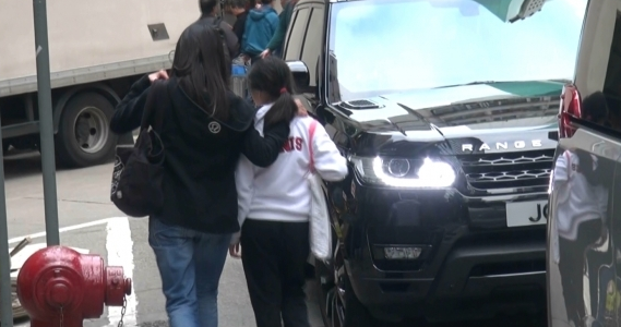 張學(xué)友小女兒罕見曝光 張學(xué)友小女兒罕見曝光