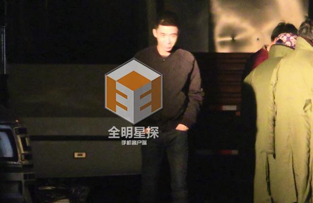 張?zhí)鞇?ài)地下戀曝光