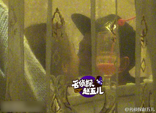 楊紫秦俊杰兩人戀情曝光 楊紫秦俊杰兩人戀情曝光