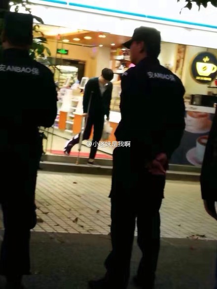 曝張藝興大學(xué)拍戲被趕 曝張藝興大學(xué)拍戲被趕