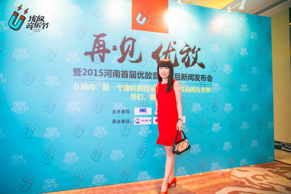 美女主播佳音！