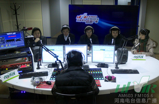 節(jié)目中 節(jié)目中