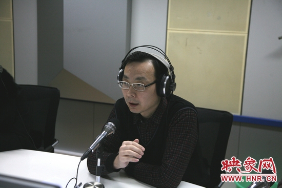 開封市工商局局長肖文興做客直播間 開封市工商局局長肖文興做客直播間