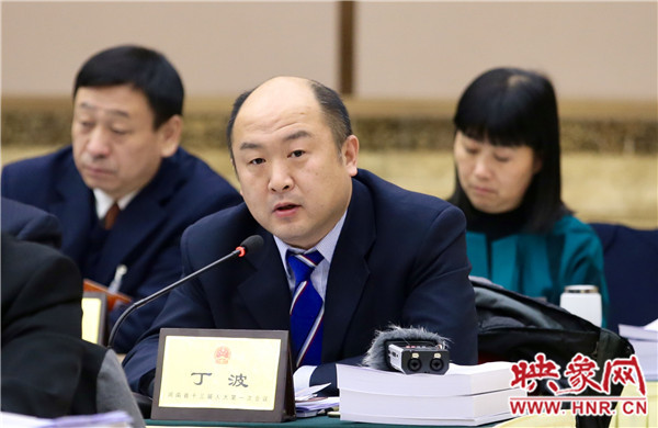 河南人大代表丁波:通過(guò)對(duì)行業(yè)的規(guī)劃吸引企業(yè)來(lái)河南發(fā)展 河南人大代表丁波:通過(guò)對(duì)行業(yè)的規(guī)劃吸引企業(yè)來(lái)河南發(fā)展
