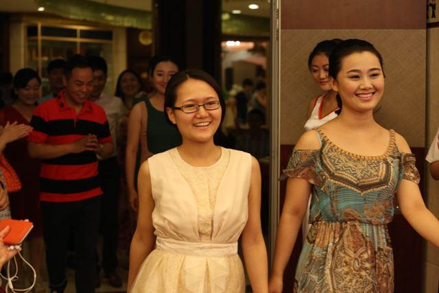 教育廣播主持人登臺：子楊、悠揚