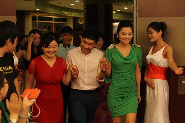 文靜、丁磊、葉子