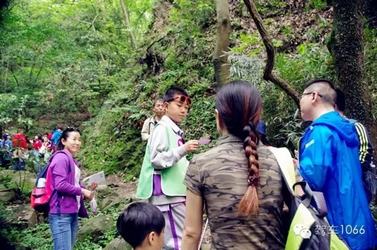 看我這小隊(duì)長，合格嗎？