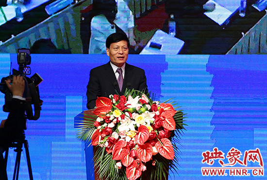 河南省委副書記、省長謝伏瞻出席開幕式并講話