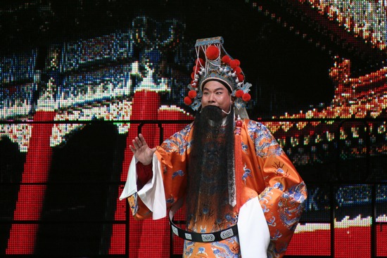 河南省豫劇二團演員、唐派再傳弟子郭志誠演唱唐派名劇《金殿風(fēng)云》