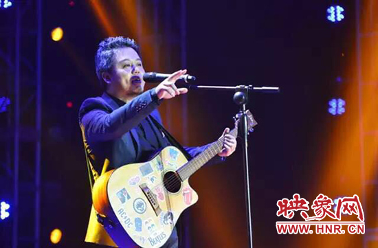 私家車(chē)999成功舉辦“時(shí)光音樂(lè)節(jié)” 私家車(chē)999成功舉辦“時(shí)光音樂(lè)節(jié)”