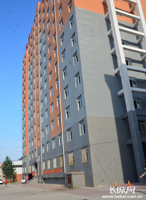 中國地質(zhì)大學長城學院大三女生凌晨墜樓身亡 中國地質(zhì)大學長城學院大三女生凌晨墜樓身亡