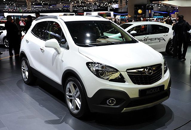 歐寶Mokka海外版車(chē)型實(shí)拍