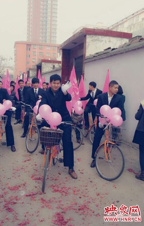 自行車隊迎親 自行車隊迎親