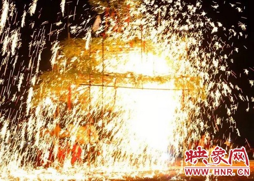 確山鐵花將登上萬(wàn)眾矚目的春晚舞臺(tái)！