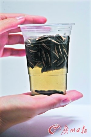 廣州未發(fā)現(xiàn)瓜子添加滑石粉 專(zhuān)家稱(chēng)較多為染色