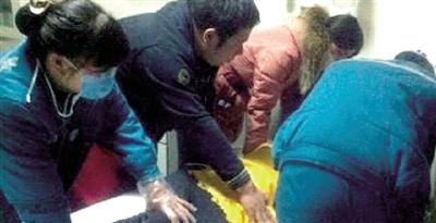 輕生女子終于獲救，目前情況穩(wěn)定。