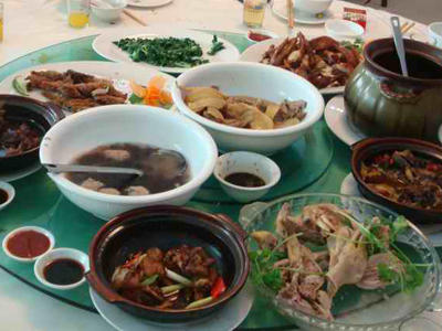 過節(jié)之后家中剩菜稍作改造變身爽口菜肴