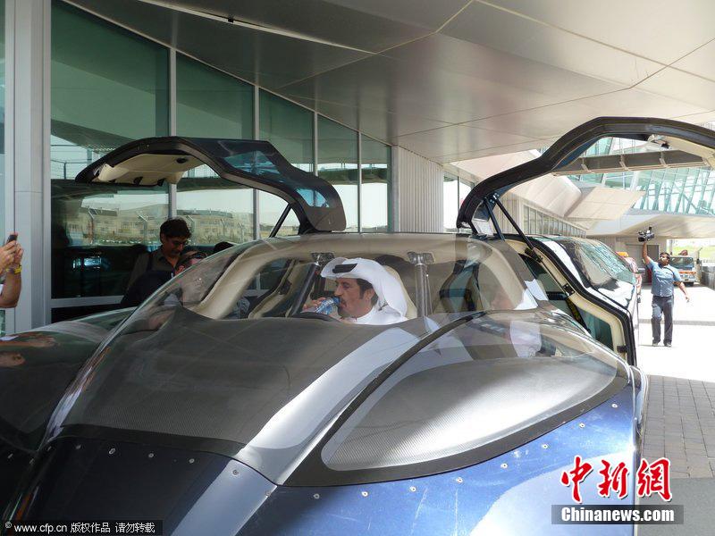 “超級(jí)巴士”在迪拜投入運(yùn)營 打造世界最豪華公交車 “超級(jí)巴士”在迪拜投入運(yùn)營 打造世界最豪華公交車