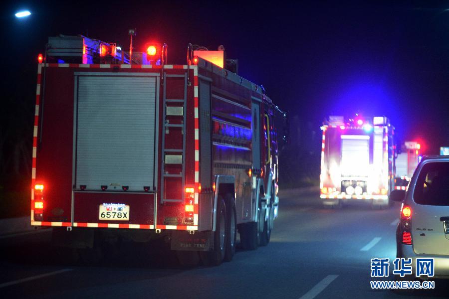 4月7日，消防車輛趕往事故現(xiàn)場。