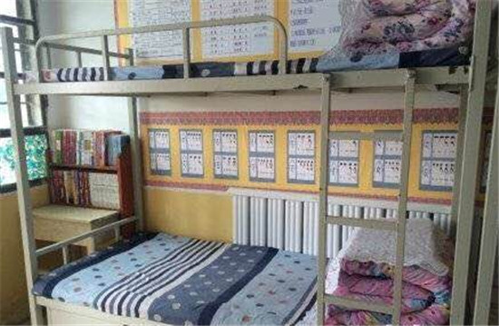 教育部要求學(xué)校教室和宿舍溫度不能低于16℃(圖片來源于網(wǎng)絡(luò)) 教育部要求學(xué)校教室和宿舍溫度不能低于16℃(圖片來源于網(wǎng)絡(luò))