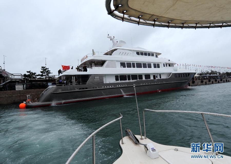 我國自主建造的大型游艇“虎鯊號”首航 我國自主建造的大型游艇“虎鯊號”首航