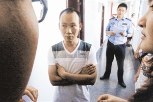 家屬沉默悲痛，不愿提起更多。