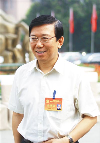 四川省原省委副書(shū)記李春城。曾主政成都13年。圖/CFP