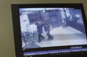 長(zhǎng)沙市救助站提供的監(jiān)控視頻。組圖/記者華劍