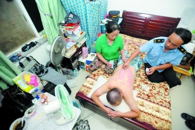 父親全身96%皮膚意外燒傷 兄弟爭(zhēng)相割皮救父 父親全身96%皮膚意外燒傷 兄弟爭(zhēng)相割皮救父