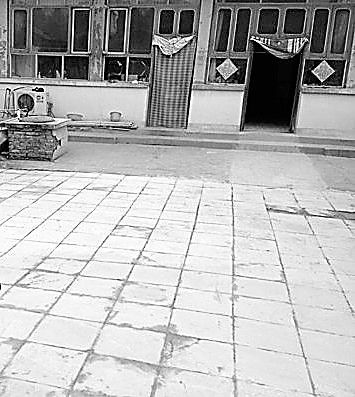 案發(fā)院落，血跡已被掩蓋。