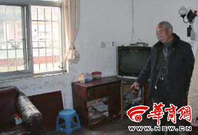 14歲少年要錢(qián)未果打傷爺爺 被父親用搟面杖打死 14歲少年要錢(qián)未果打傷爺爺 被父親用搟面杖打死