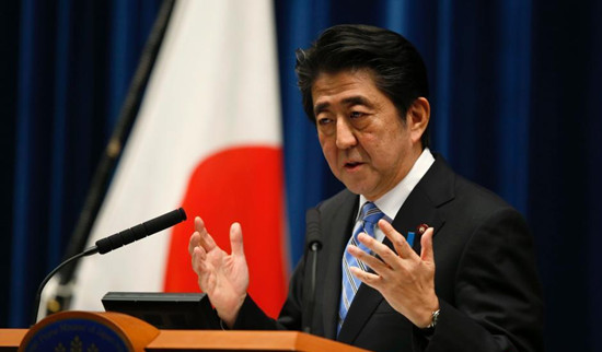 安倍瞄準(zhǔn)時(shí)機(jī)借大選“洗牌”新瓶裝舊酒難作為 安倍瞄準(zhǔn)時(shí)機(jī)借大選“洗牌”新瓶裝舊酒難作為