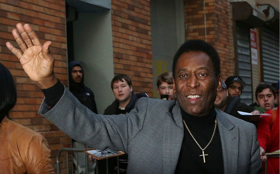 11月以來(lái)，球王貝利二度入院治療引發(fā)關(guān)注，這位巴西足球巨星還被傳出病情加重的消息。 CFP