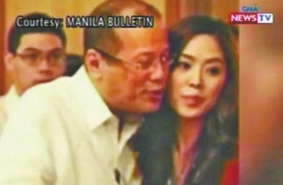 　2012年,阿基諾三世與比自己小23歲的韓裔女主播格雷斯·李在一起。