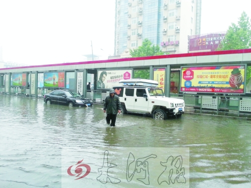 免費(fèi)拖車救援 免費(fèi)拖車救援