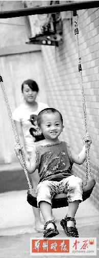 張麗梅說，兒子的每張笑臉，都會讓自己看到希望。