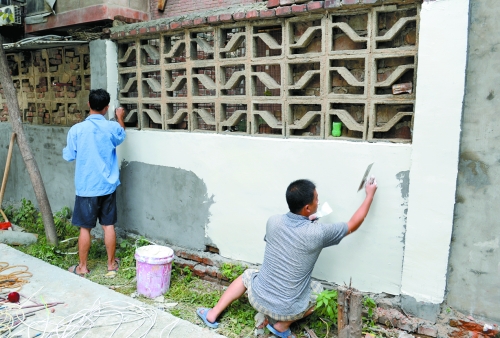 　老舊小區(qū)改造完畢后，“年輕”了、“身價(jià)”也漲了。