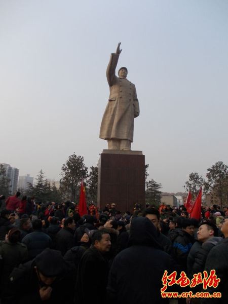 各地舉行毛澤東誕辰119周年紀念活動 各地舉行毛澤東誕辰119周年紀念活動