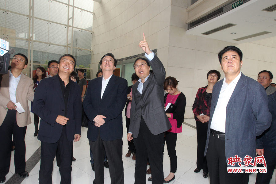 河南省委書(shū)記、省人大常委會(huì)主任郭庚茂視察河南人民廣播電臺(tái) 映象網(wǎng)記者邵恰 段晉哲/攝