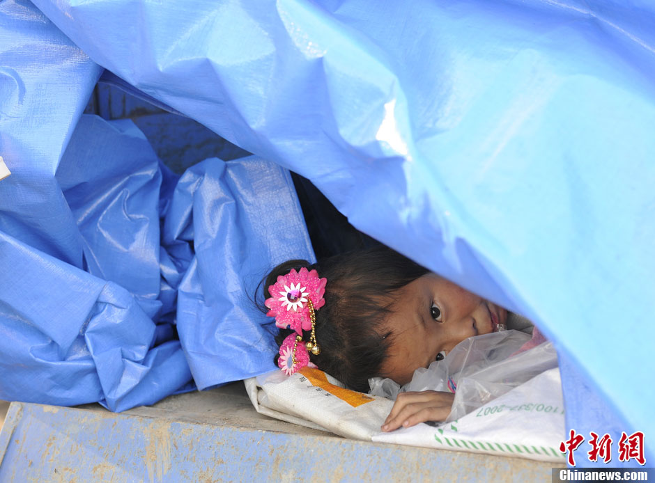 甘肅定西地震:岷縣永光村救援現(xiàn)場(chǎng)直擊 甘肅定西地震:岷縣永光村救援現(xiàn)場(chǎng)直擊