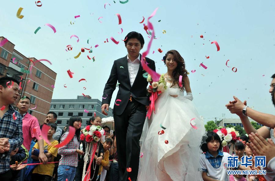 直擊震區(qū)：生活，依然在繼續(xù)