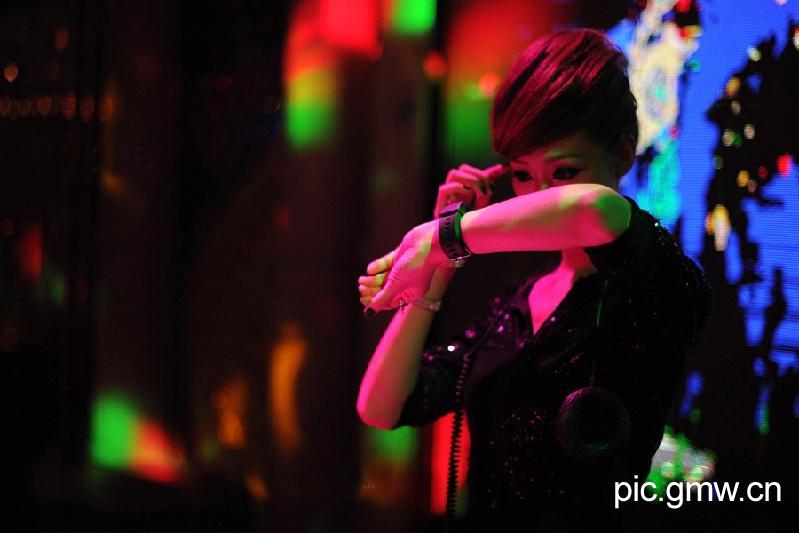 夜店女孩的辛酸生活 夜店女孩的辛酸生活