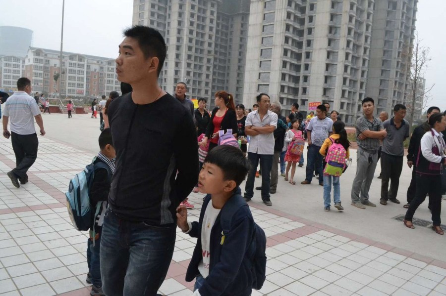 700余學(xué)生被趕出教室 700余學(xué)生被趕出教室