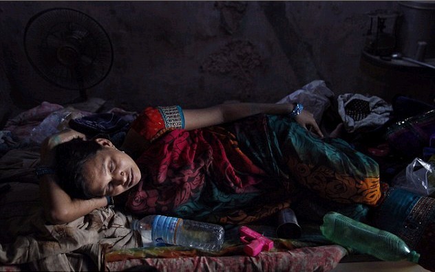 美國(guó)夫婦在印度的生子夢(mèng)