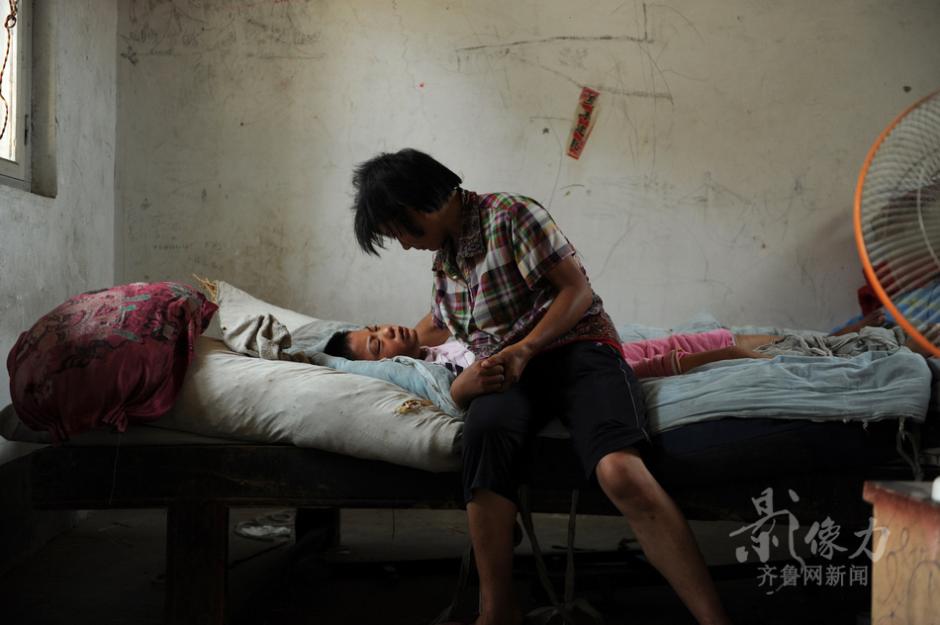 【圖片故事】繩束童年