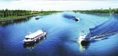 通州大運(yùn)河已成為人們休閑的好去處。