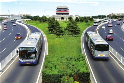 中軸路上的快速公交。