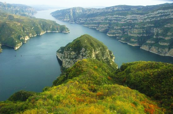 到黃河三峽“飛”黃河、拜孔子、探溶洞