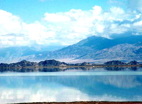 清涼之旅 暢游中國最著名的五大湖泊